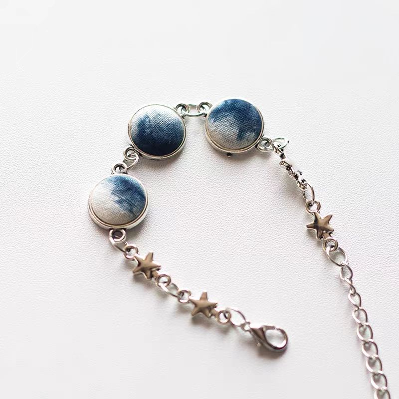 Tie-Dye Bracelet丨Star and Moon Vintage Bracelet Plant-Dyed Blue Jewelry Titanium Steel Minimalist, Fade-Resistant Commemorative Gift