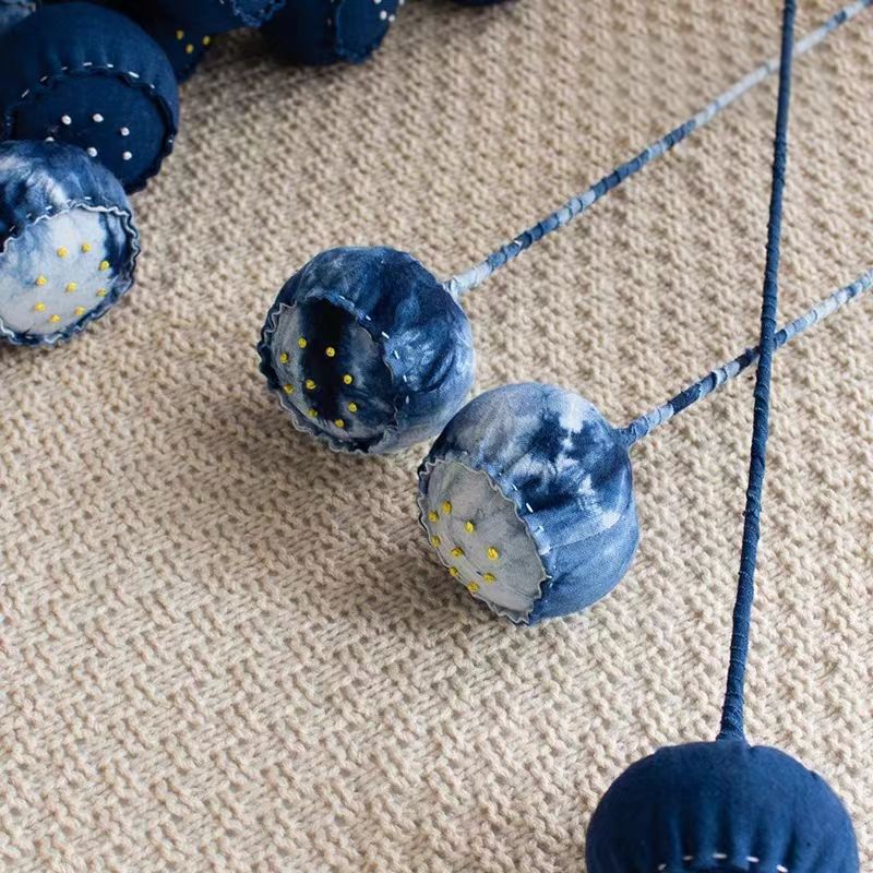Batik Lotus Pods丨Artificial Fabric Floral Arrangements Plant-Dyed Handcrafted Fabric Flowers Artificial Flowers for Home Decor Boutique Homestay Decor