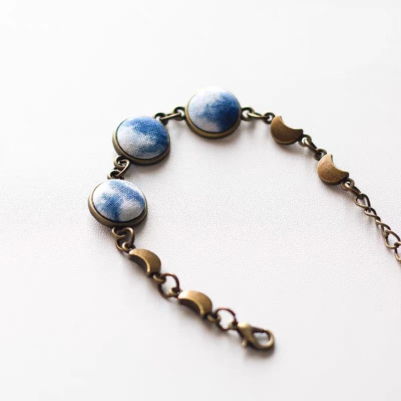 Tie-Dye Bracelet丨Star and Moon Vintage Bracelet Plant-Dyed Blue Jewelry Titanium Steel Minimalist, Fade-Resistant Commemorative Gift