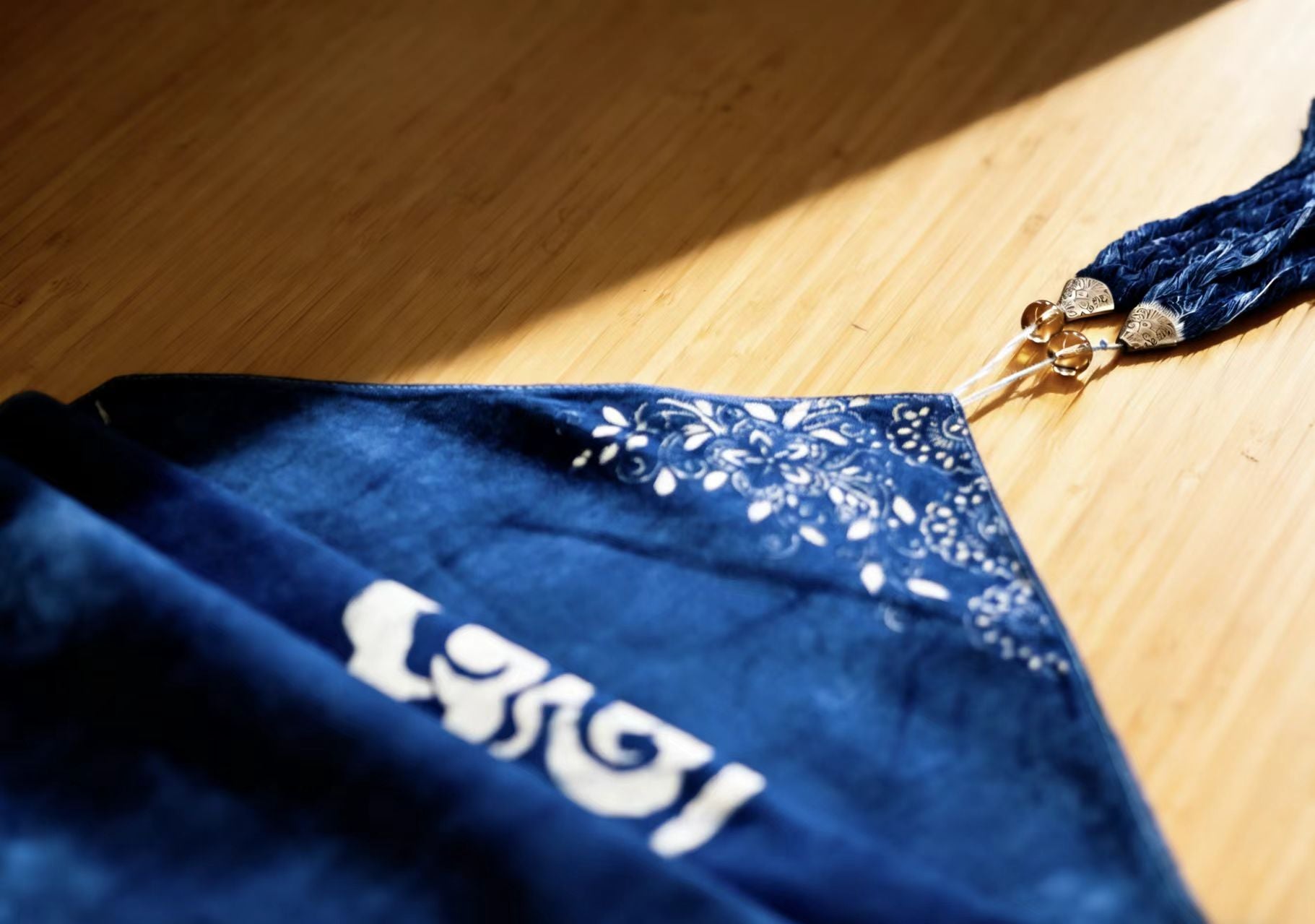 Handmade Indigo Tie-Dye Table Runner, Cotton Table Decor with Tassels