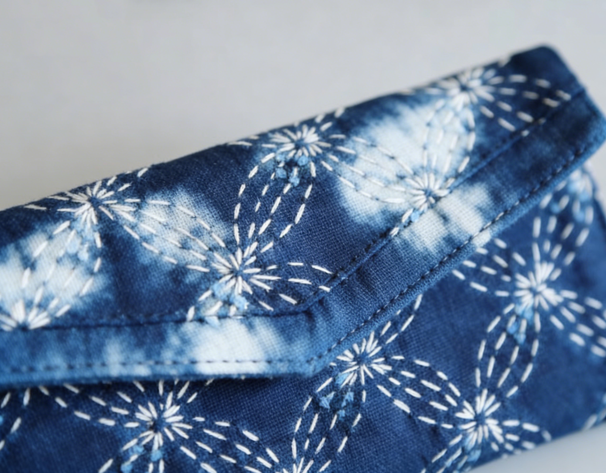 Handcrafted Indigo Wallet & Phone Pouch | Sashiko Four-Leaf Clover Embroidery, Cotton-Linen