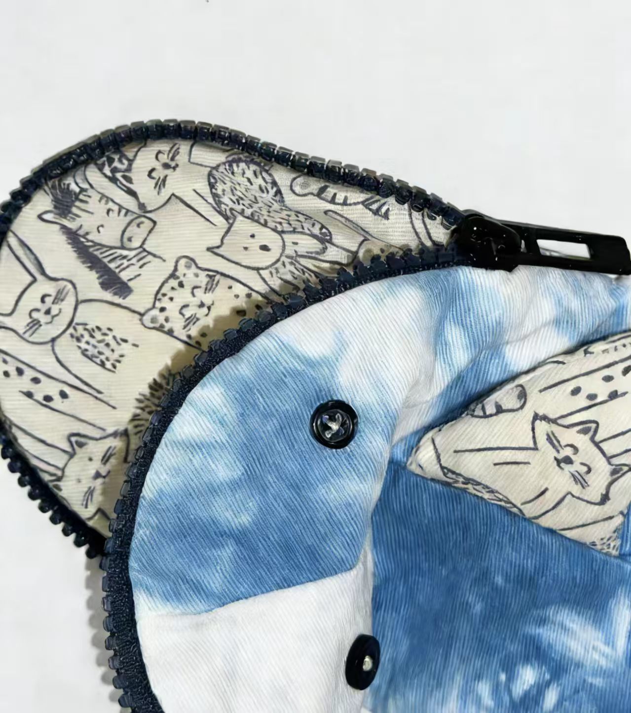 Indigo-Dyed Whale Pencil Case – Handmade Cotton Pouch for School & Office