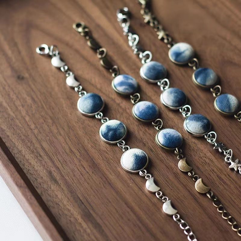 Tie-Dye Bracelet丨Star and Moon Vintage Bracelet Plant-Dyed Blue Jewelry Titanium Steel Minimalist, Fade-Resistant Commemorative Gift